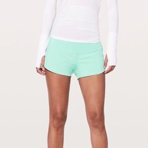 lululemon Speed Shorts in Marsh color 🍋